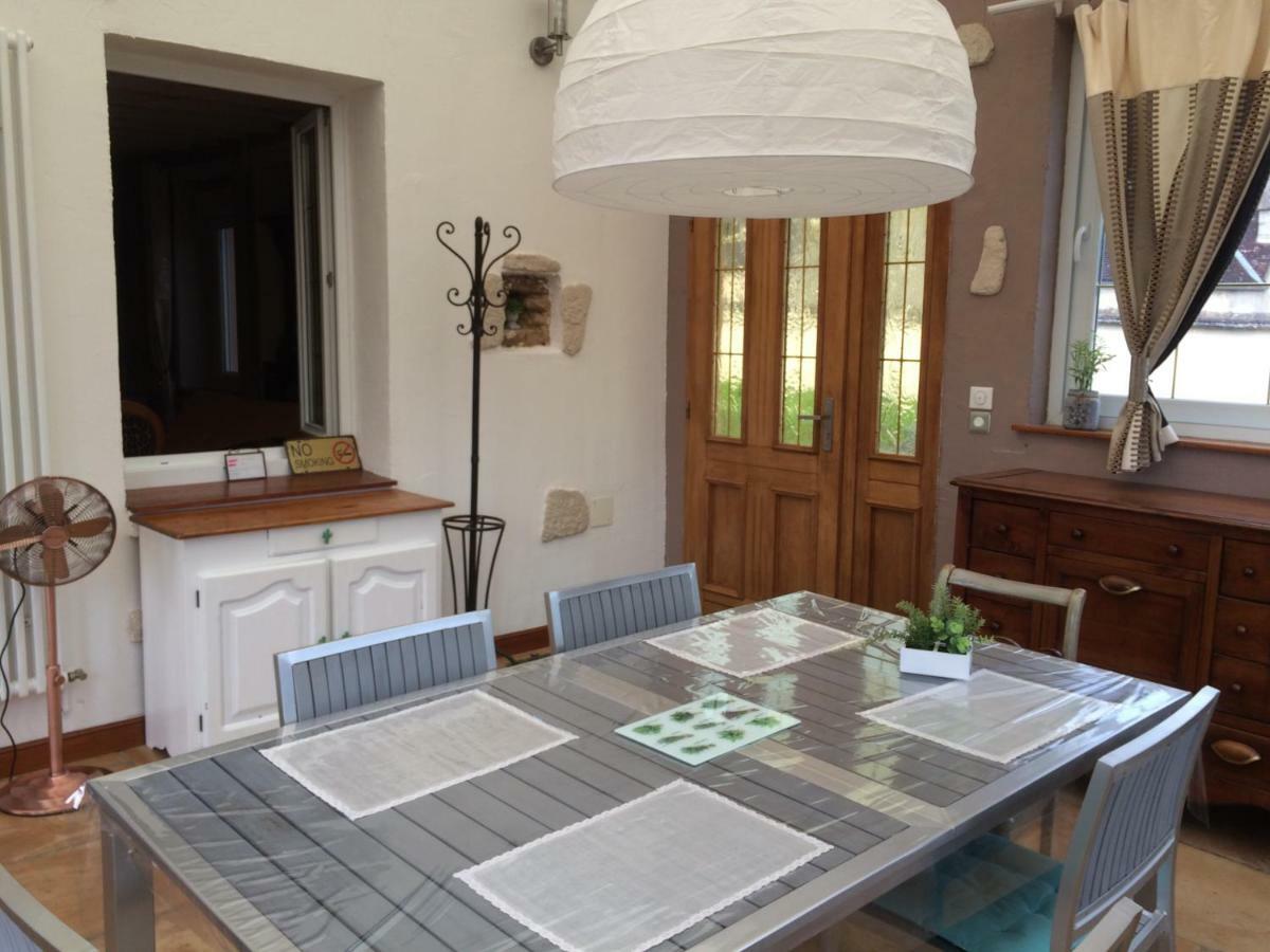 Maison D Helene Villy  Luaran gambar