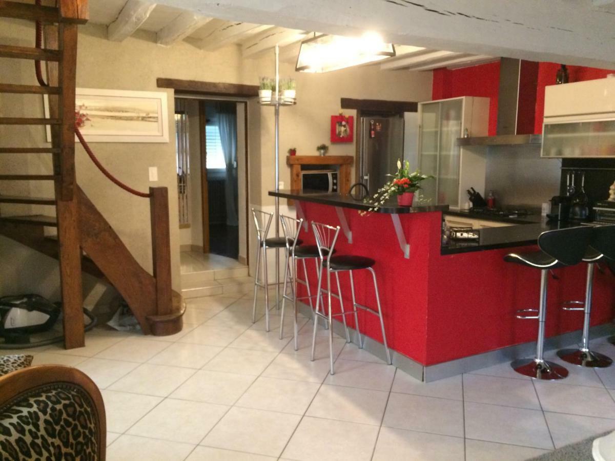 Maison D Helene Villy  Luaran gambar