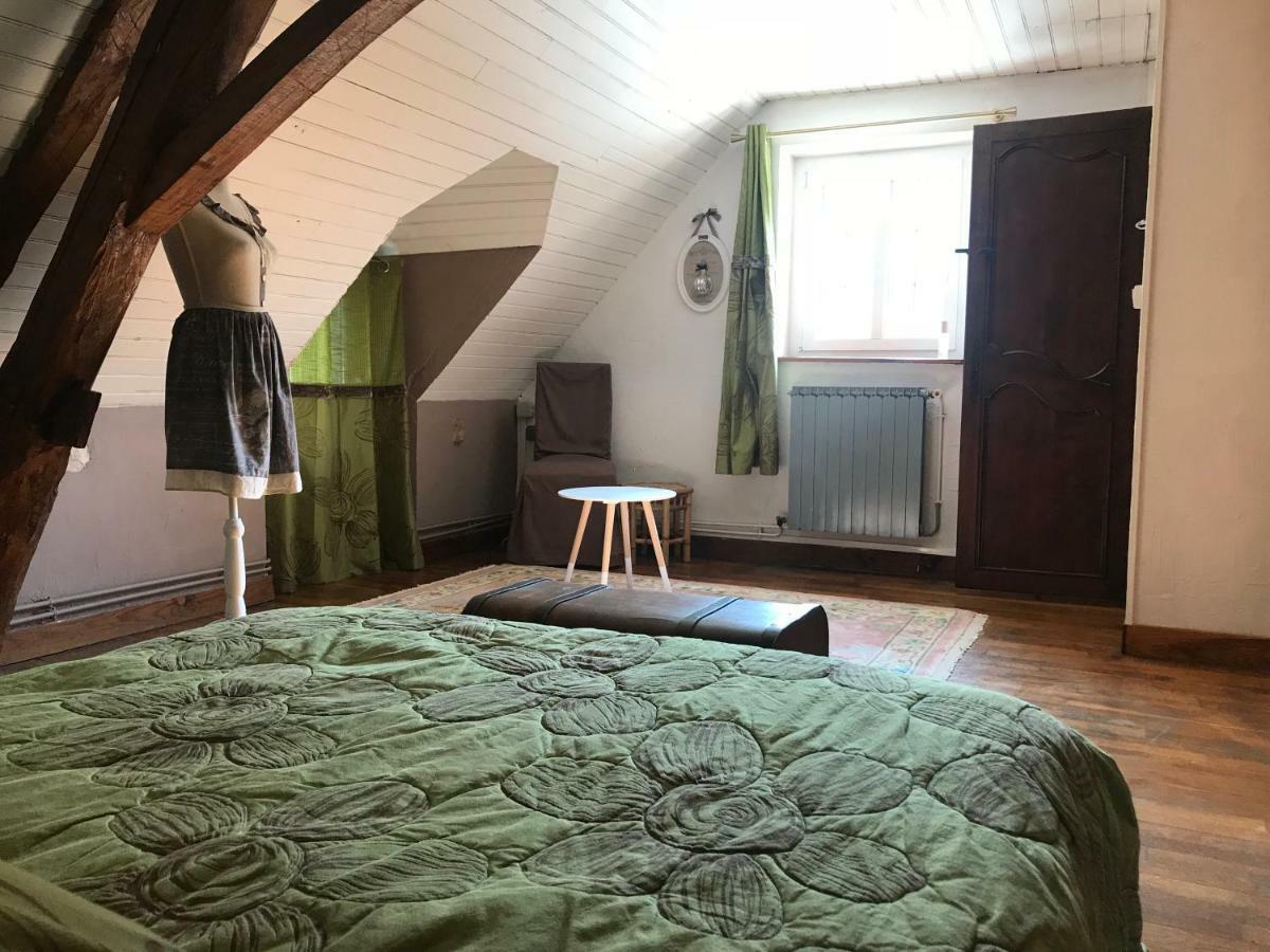 Maison D Helene Villy  Luaran gambar