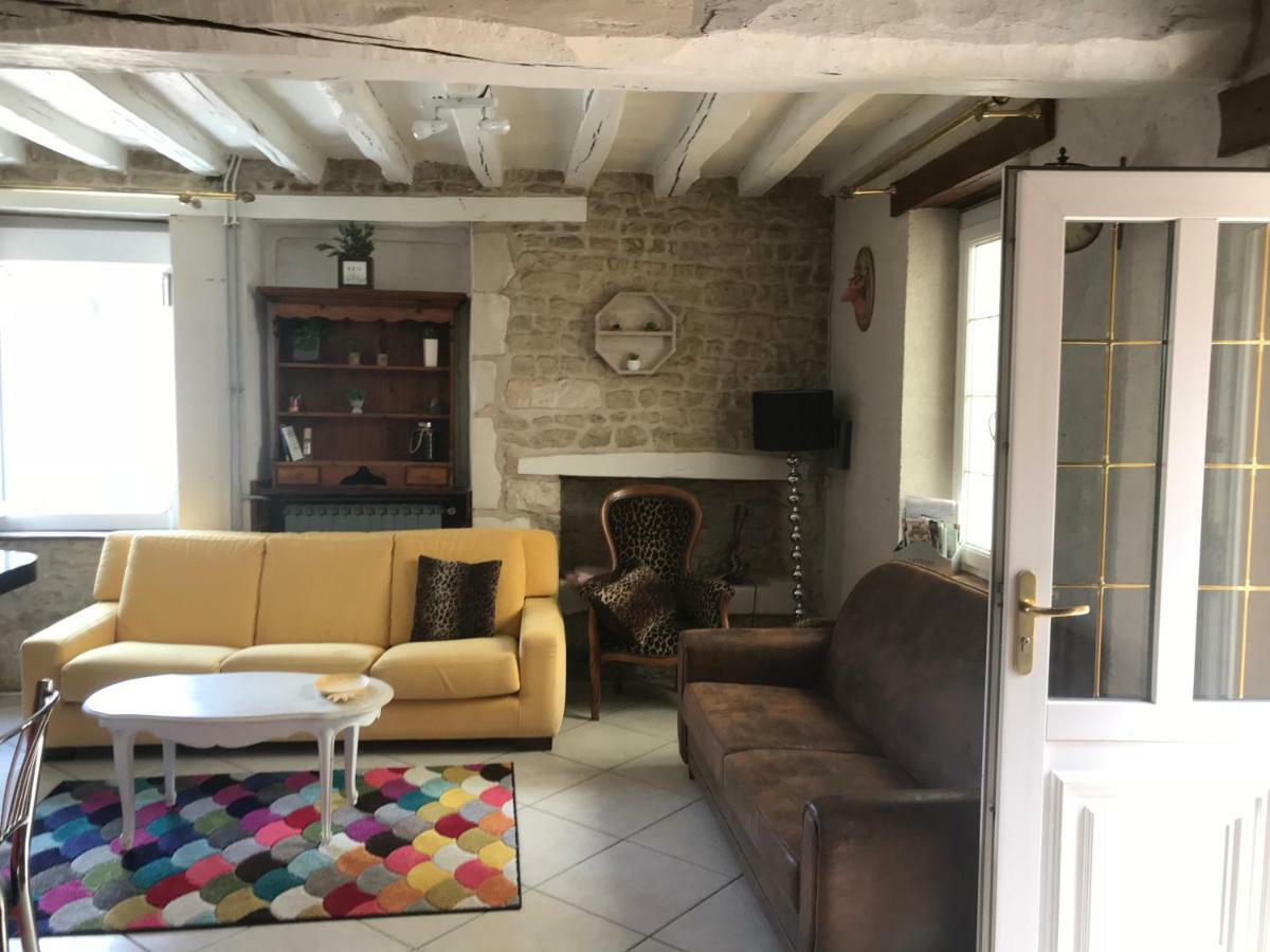 Maison D Helene Villy  Luaran gambar