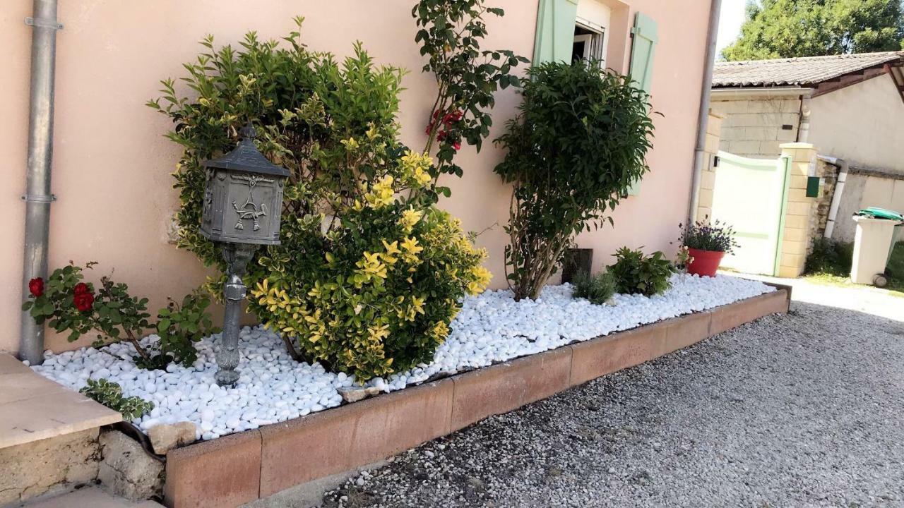 Maison D Helene Villy  Luaran gambar