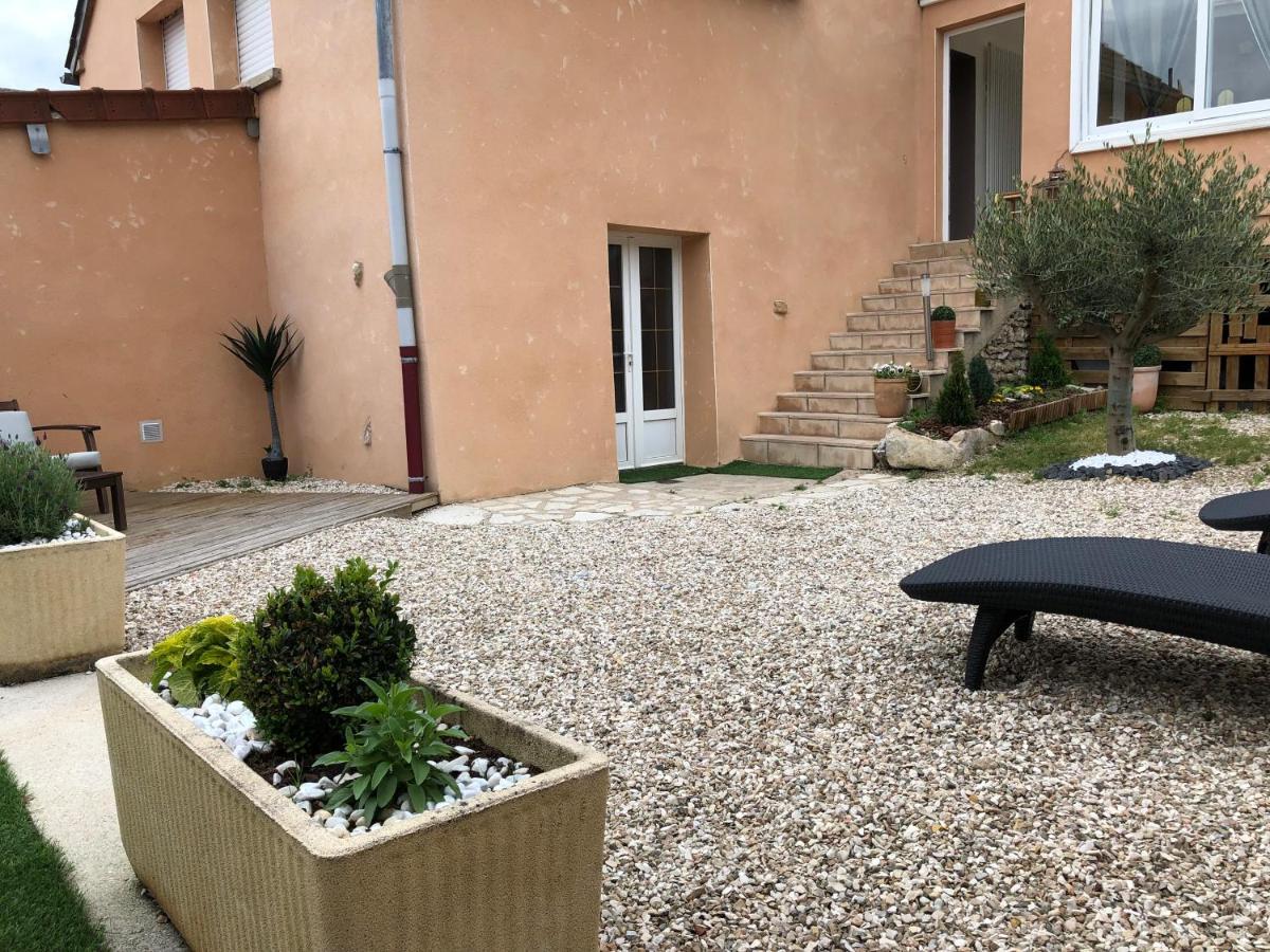 Maison D Helene Villy  Luaran gambar